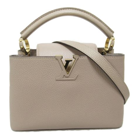 louis vuitton calcetines|louis vuitton capucines crossbody.